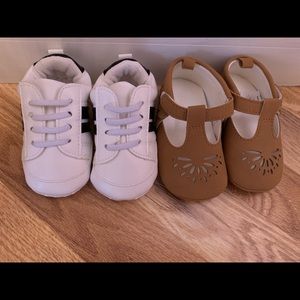NWOT Baby shoes brand new. Brown size 6-9 mo. White& black stripe size2